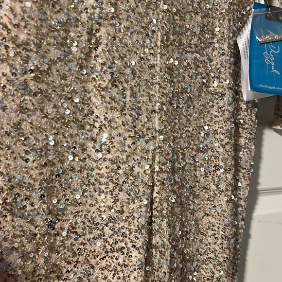 NWT MacDuggal sequin jumpsuit! Size 6 - Picture 8 of 9
